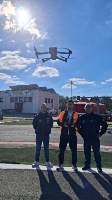 PERCORSO FORMATIVO COMPLETATO

PILOTA UAS — STS-01 • STS-02

📚 Circa 40 ore di formazione tra:
• Formazione teorica e pratica
• CRM e comunicazioni aeronautiche
• Briefing e pianificazione operativa
• Simulazioni di missione
• Esame pratico presso il campo volo di Acquaviva delle Fonti

Un percorso fatto di studio, procedure e responsabilità, per operare con maggiore consapevolezza nel mondo dei droni.
Un nuovo traguardo nel mio percorso professionale, con lo sguardo rivolto a nuove opportunità nel settore UAS.

#DronePilot #UAS #STS01 #STS02 #DronePhotography